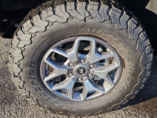 Used 2025 Ford Bronco Badlands image 31