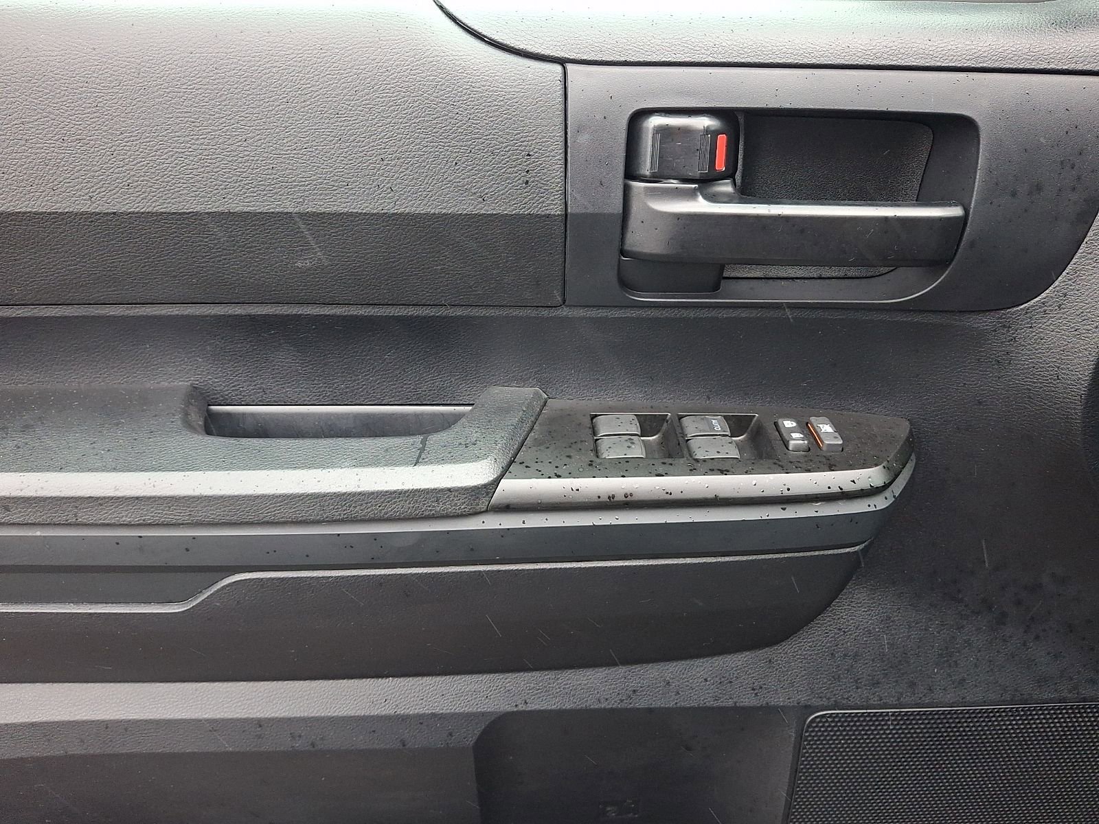 Used 2018 Toyota Tundra SR image 13