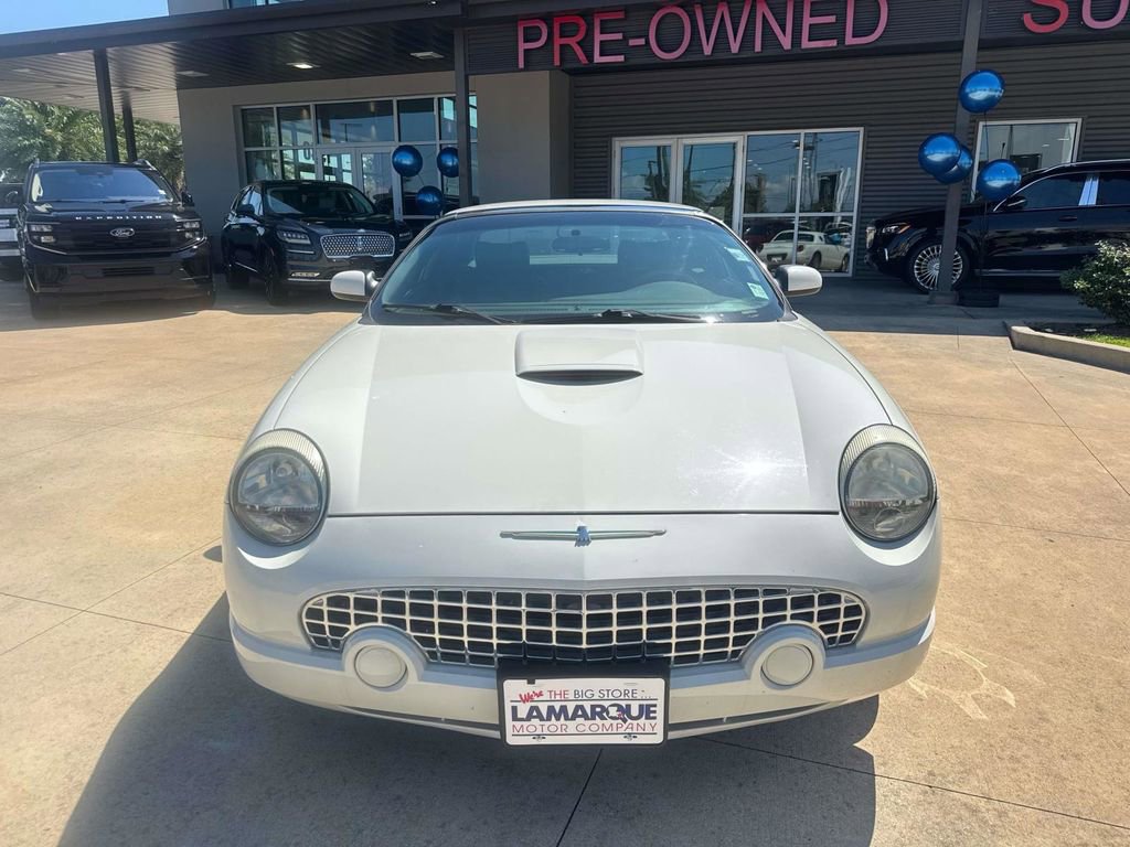 Used 2002 Ford Thunderbird RWD image 2