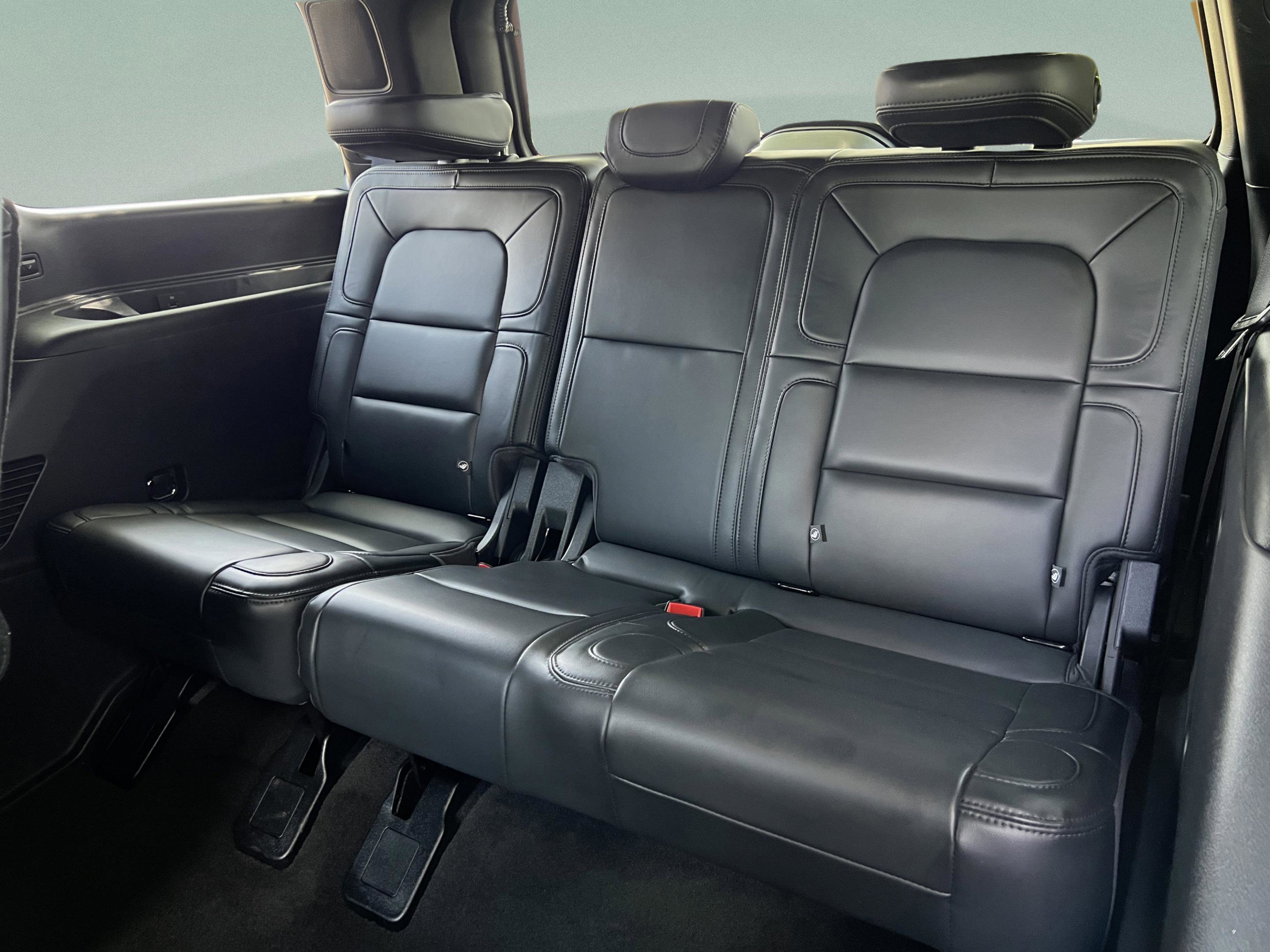 Used 2023 Lincoln Navigator Reserve AWD/4WD image 27