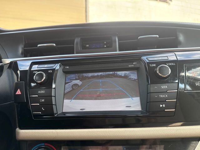 Used 2014 Toyota Corolla LE image 25