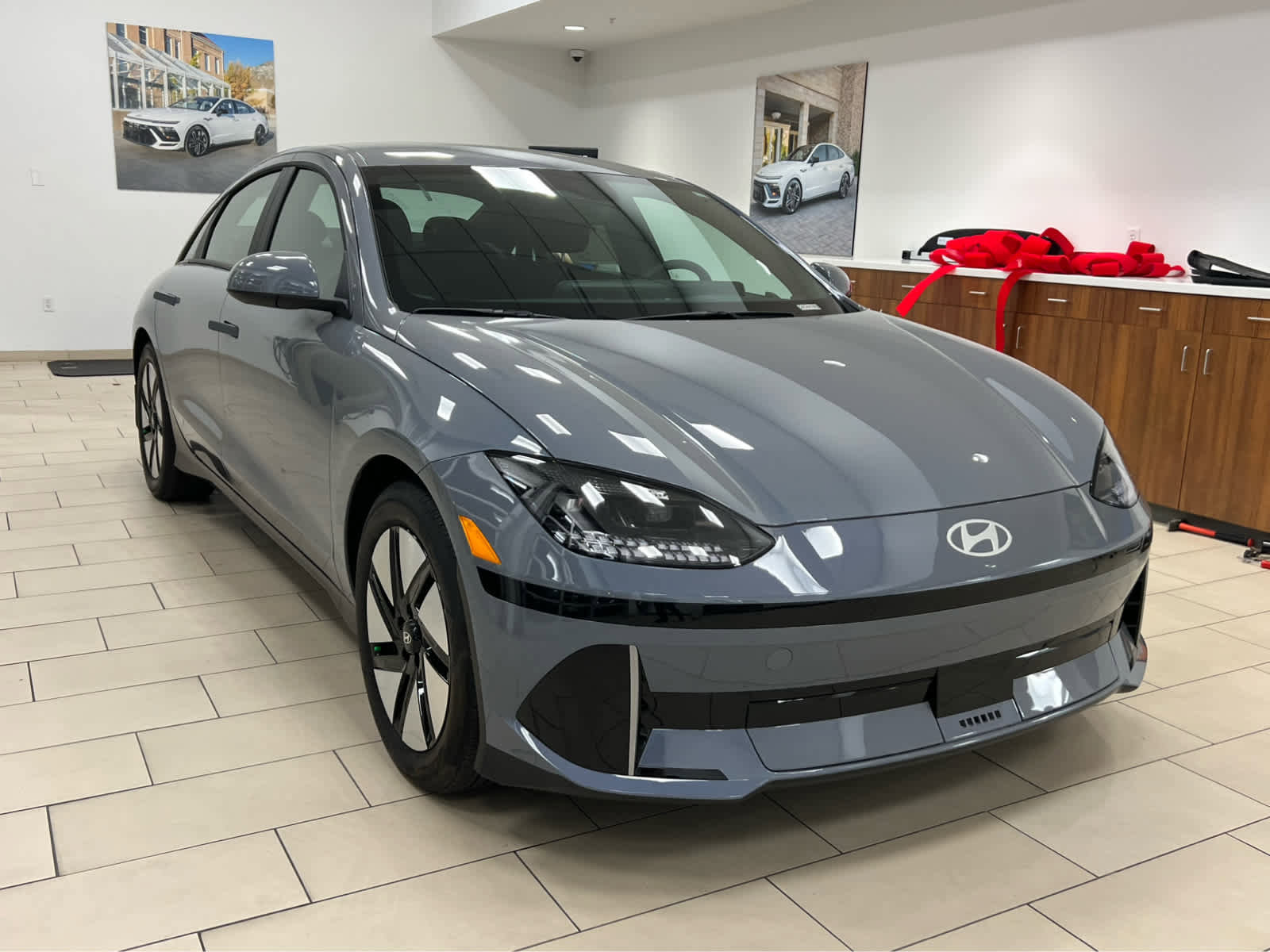 New 2025 Hyundai Ioniq 6 SE image 4