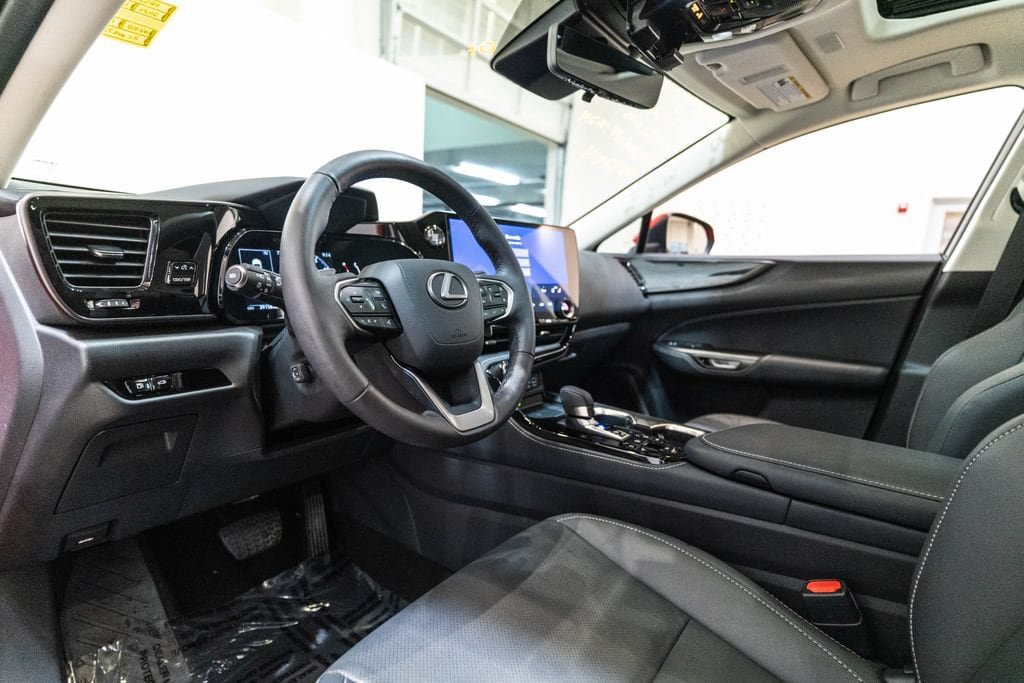 Used 2024 Lexus NX 350 AWD image 4