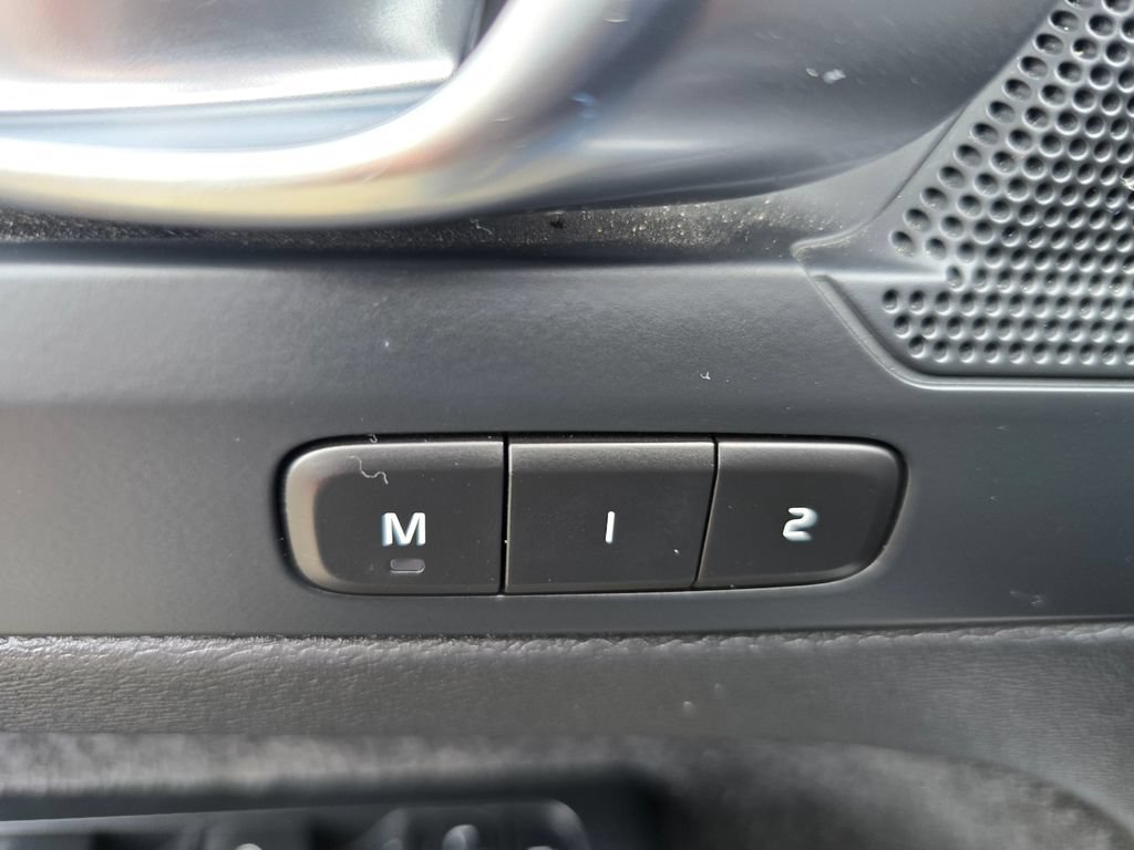 Used 2023 Volvo C40 P8 Recharge Plus AWD/4WD image 21