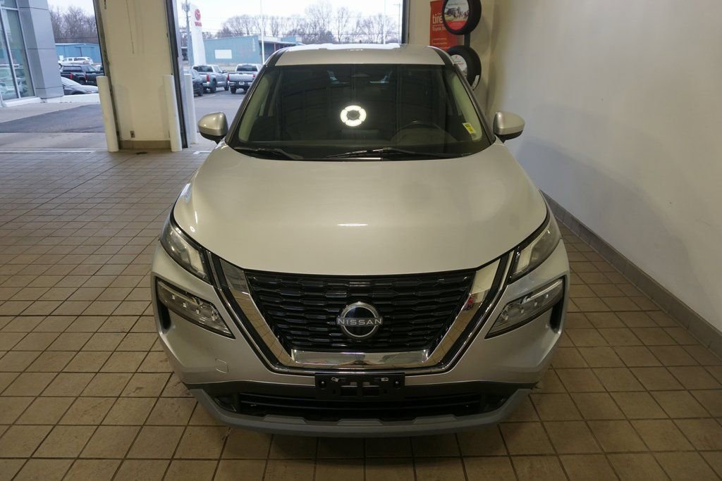 Used 2023 Nissan Rogue SV image 13
