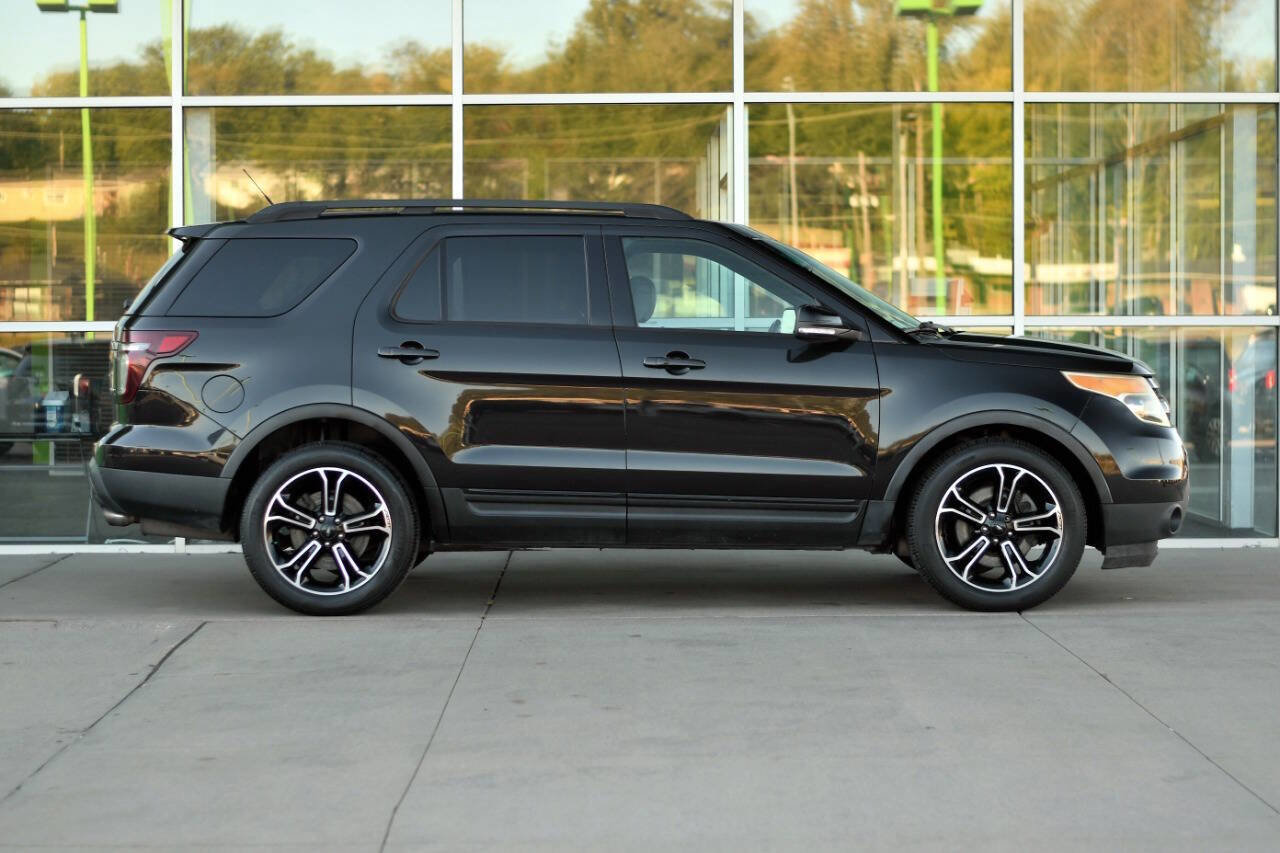 Used 2015 Ford Explorer Sport w/ Equipment Group 401A image 8