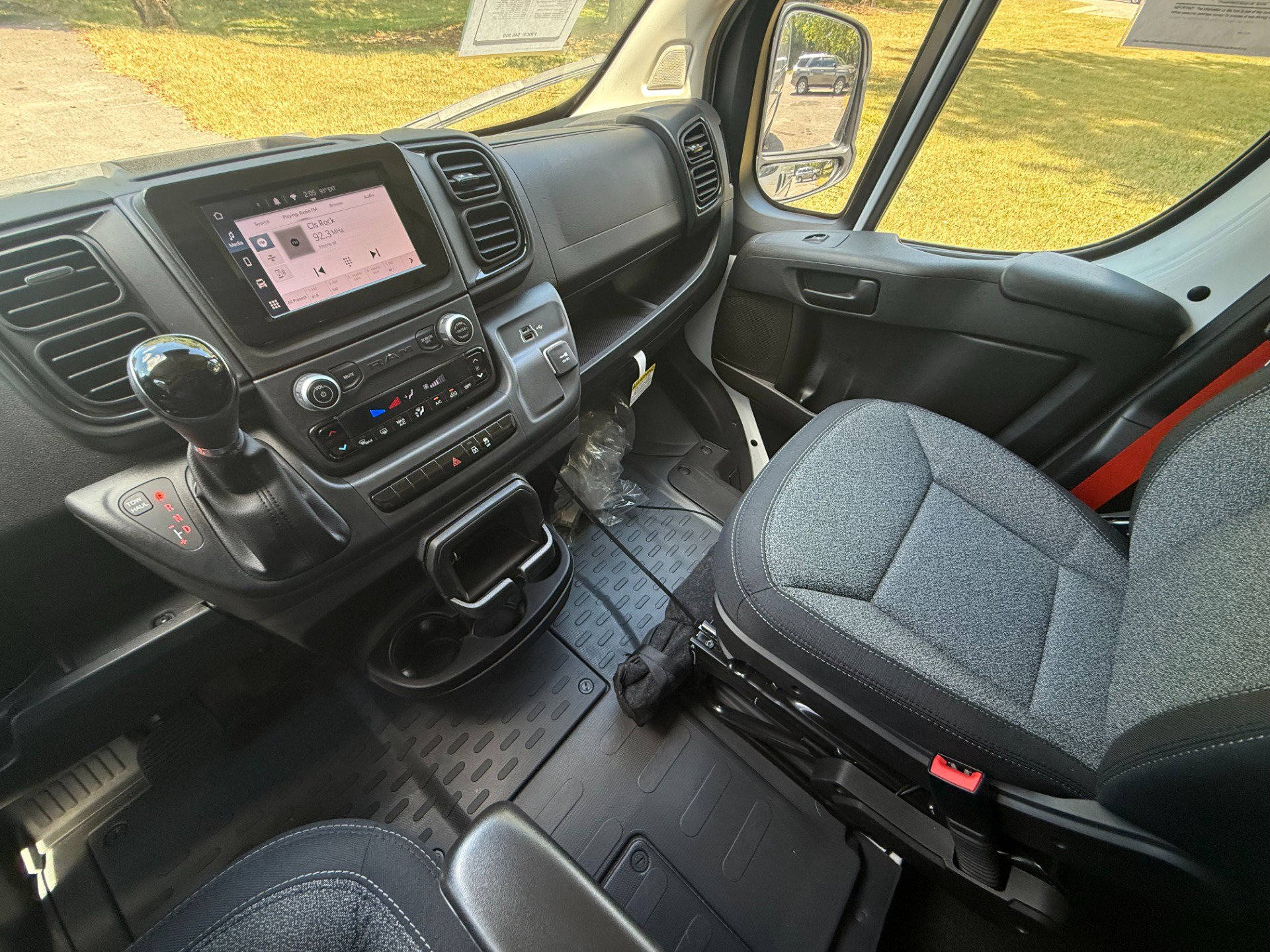 Used 2023 RAM ProMaster 3500 w/ Convenience Group image 14