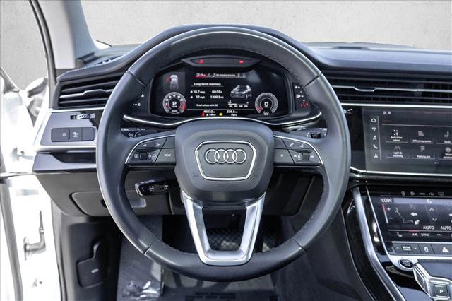 Used 2023 Audi Q7 3.0T Premium w/ Convenience Package AWD/4WD image 13