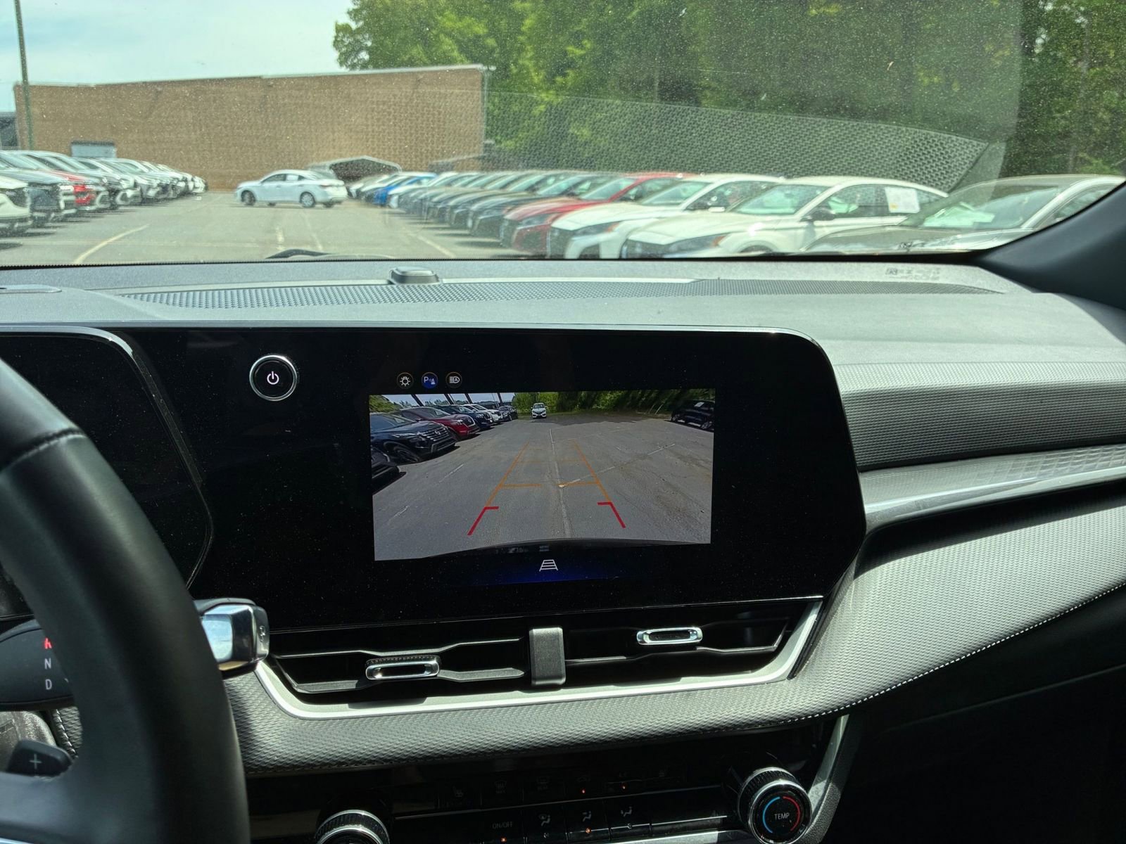 Used 2025 Chevrolet Equinox LT AWD/4WD image 22