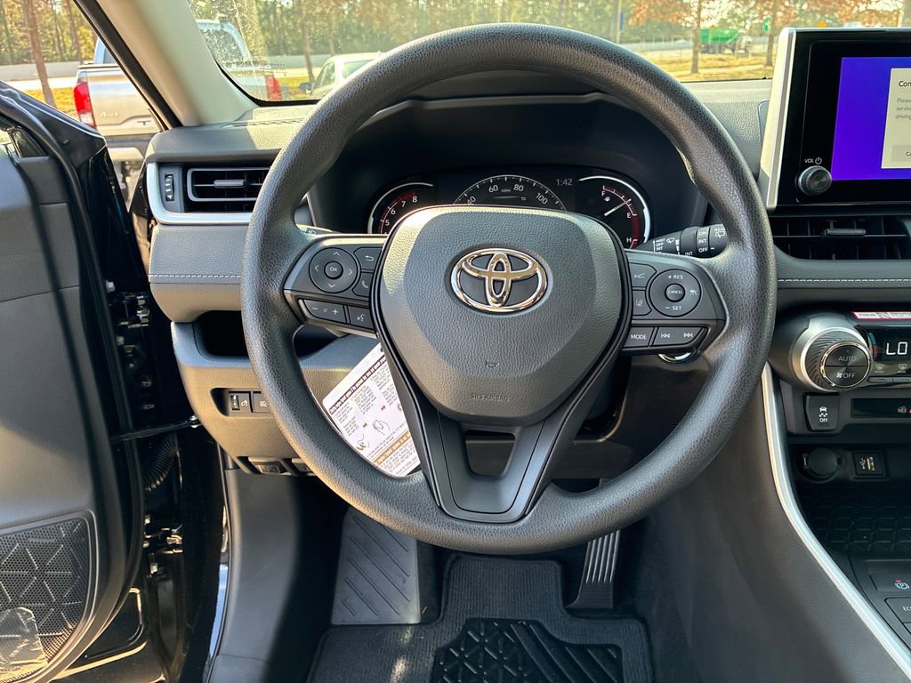 New 2025 Toyota RAV4 XLE image 19