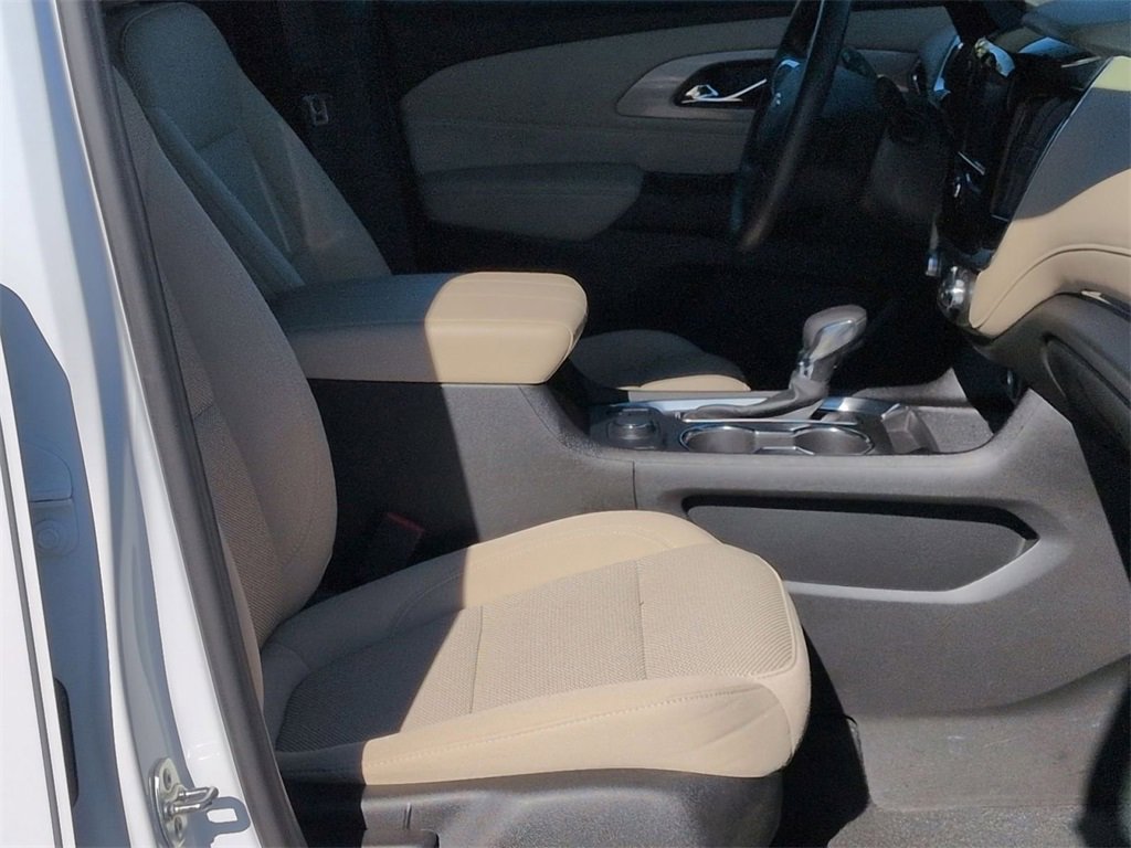 Certified 2023 Chevrolet Traverse LS image 25
