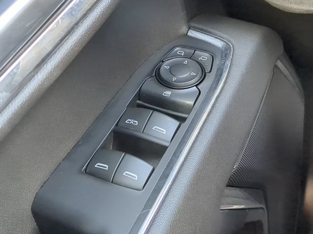 Used 2023 Chevrolet Silverado 1500 LT AWD/4WD image 27
