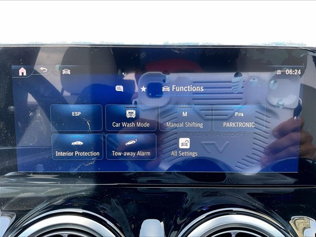 New 2026 Mercedes-Benz GLB 250 image 24
