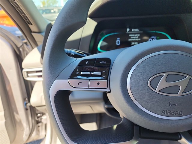 New 2025 Hyundai Elantra Blue image 23
