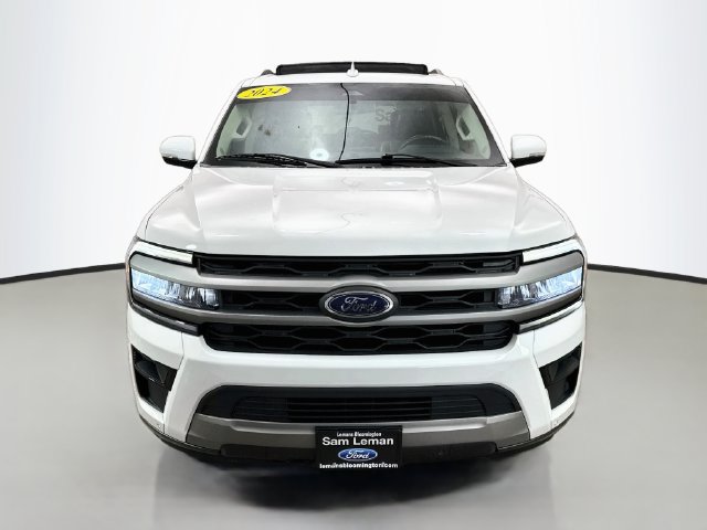 Used 2024 Ford Expedition XLT RWD image 2