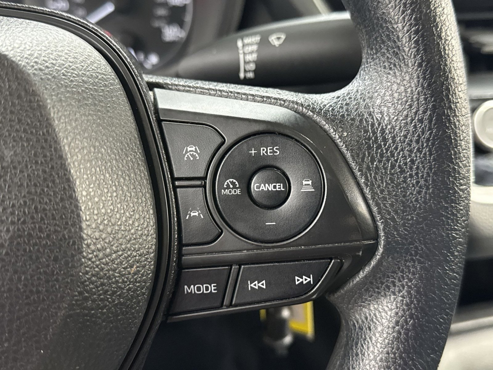 Used 2023 Toyota Corolla LE image 34