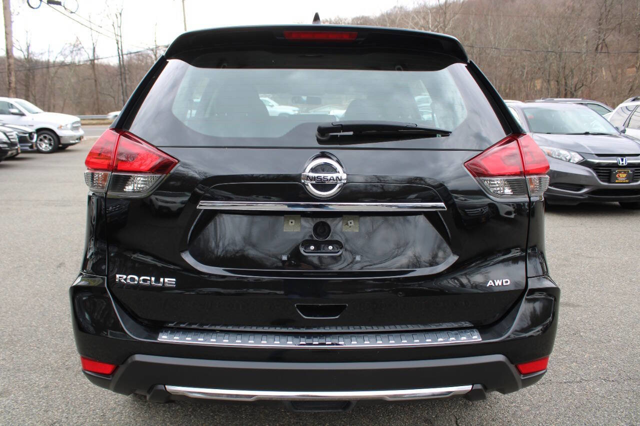 Used 2018 Nissan Rogue S image 9
