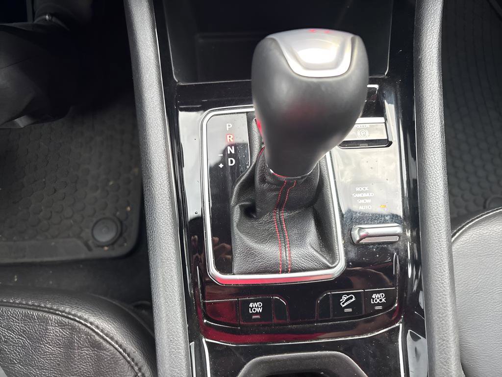 Used 2025 Jeep Compass Trailhawk AWD/4WD image 27