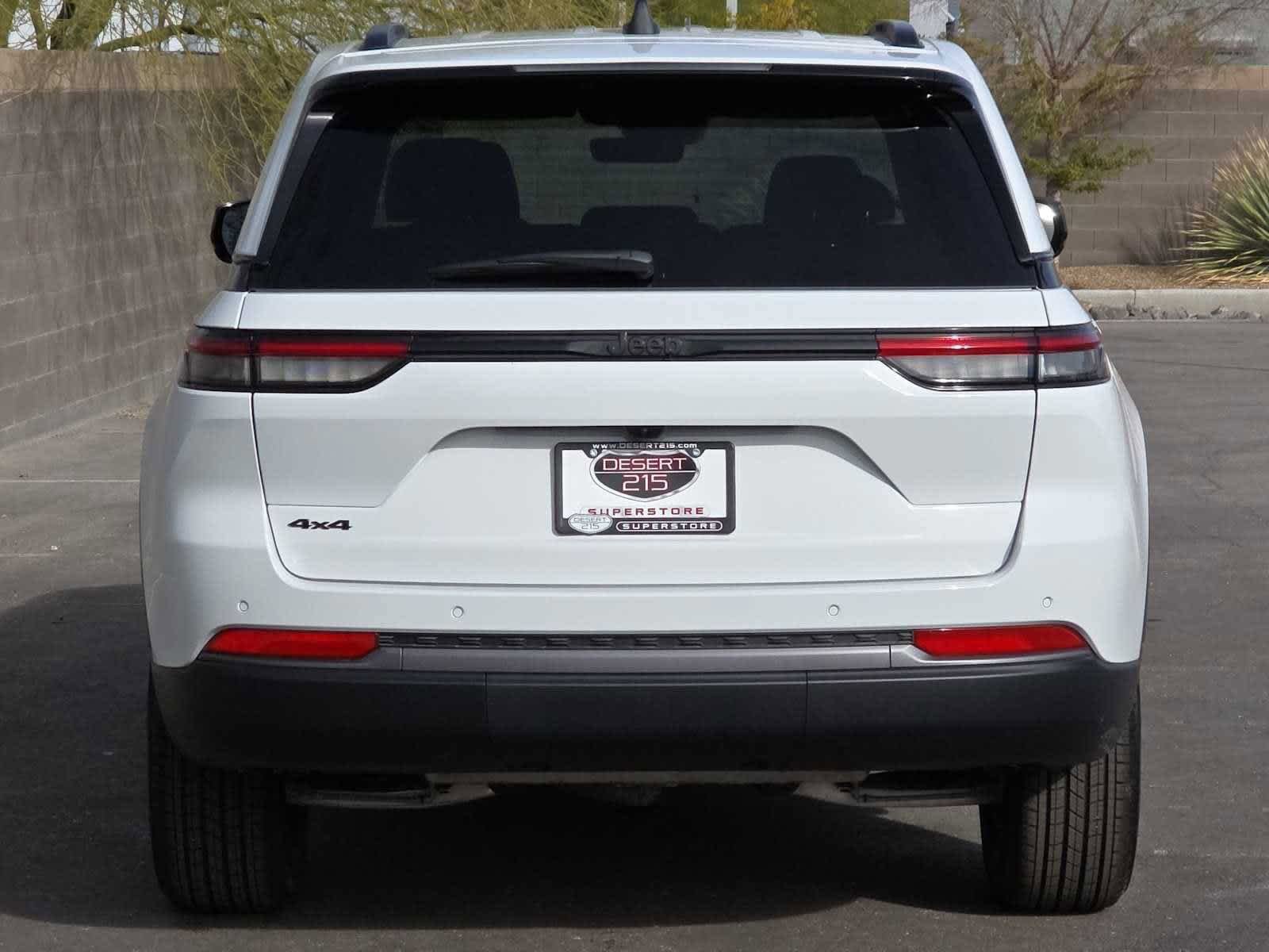 New 2026 Jeep Grand Cherokee Altitude AWD/4WD image 13