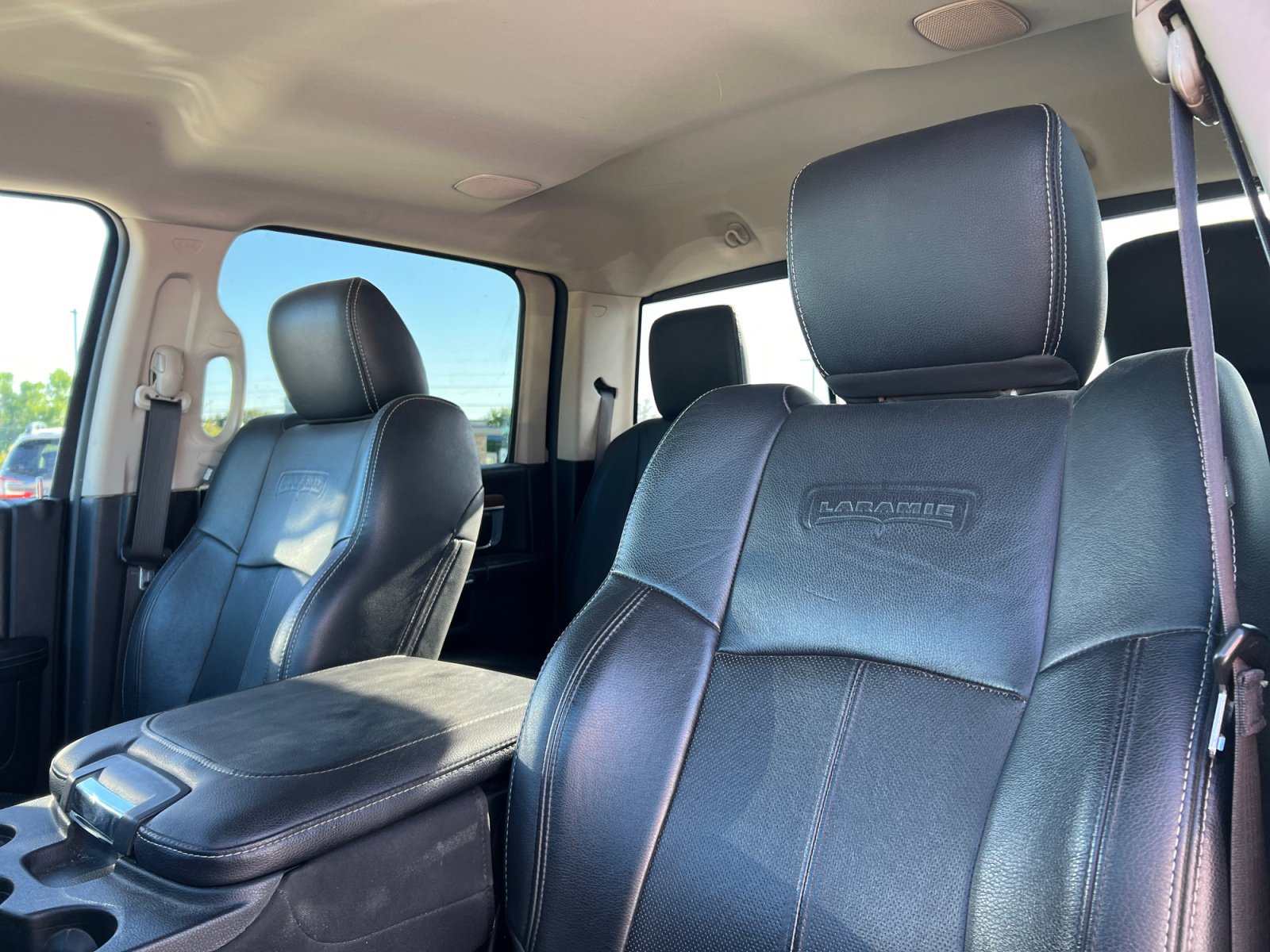 Used 2018 RAM 2500 Laramie AWD/4WD image 14