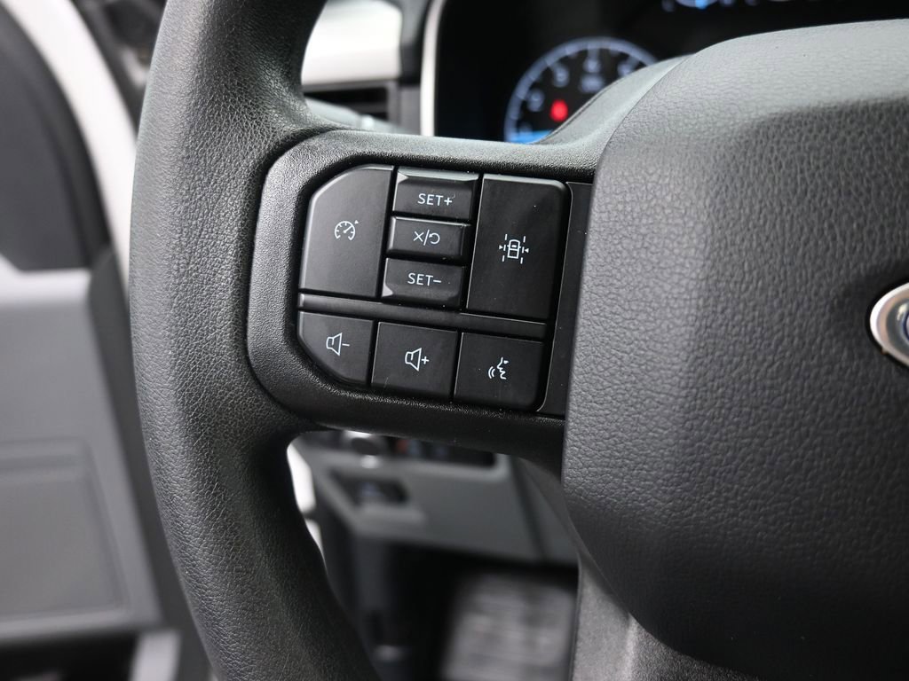 Used 2022 Ford F150 XL w/ Equipment Group 101A High RWD image 3