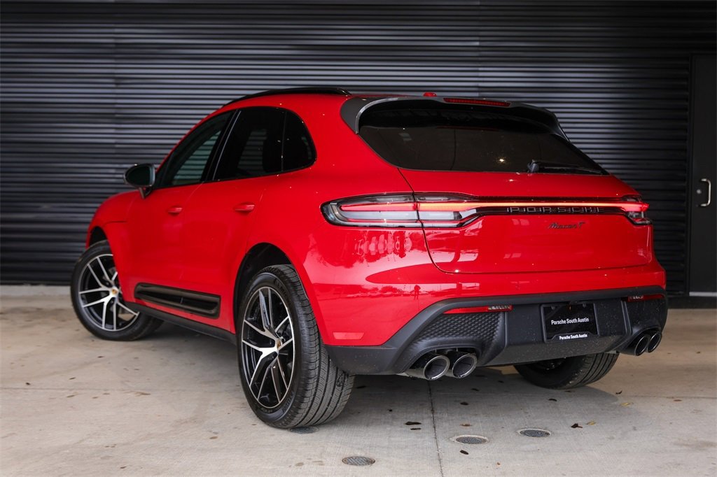 Certified 2025 Porsche Macan Turbo image 7