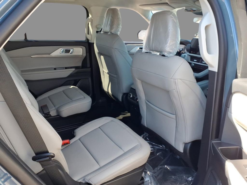 New 2026 Ford Explorer Active AWD/4WD image 10