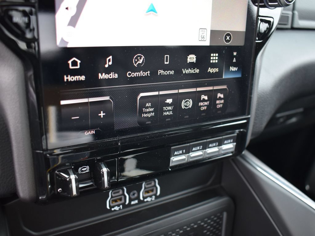 New 2026 RAM 3500 Laramie AWD/4WD image 24
