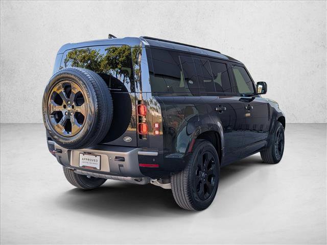 Certified 2023 Land Rover Defender 110 X-Dynamic SE image 5