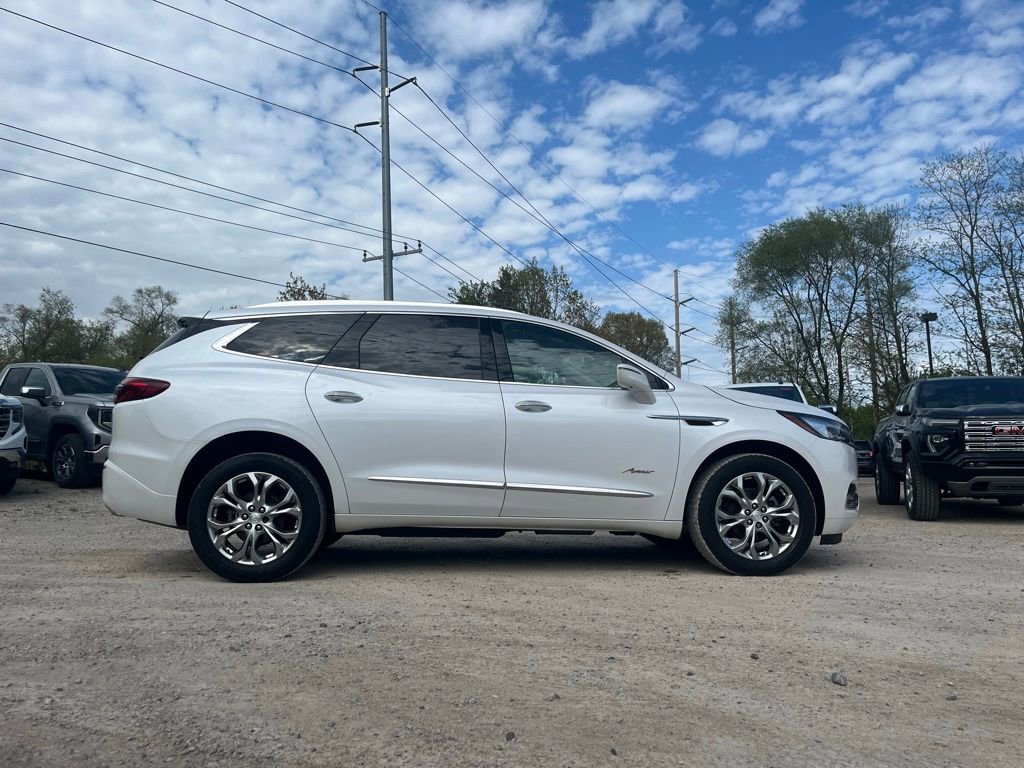 Used 2020 Buick Enclave Avenir w/ Avenir Technology Package AWD/4WD image 7