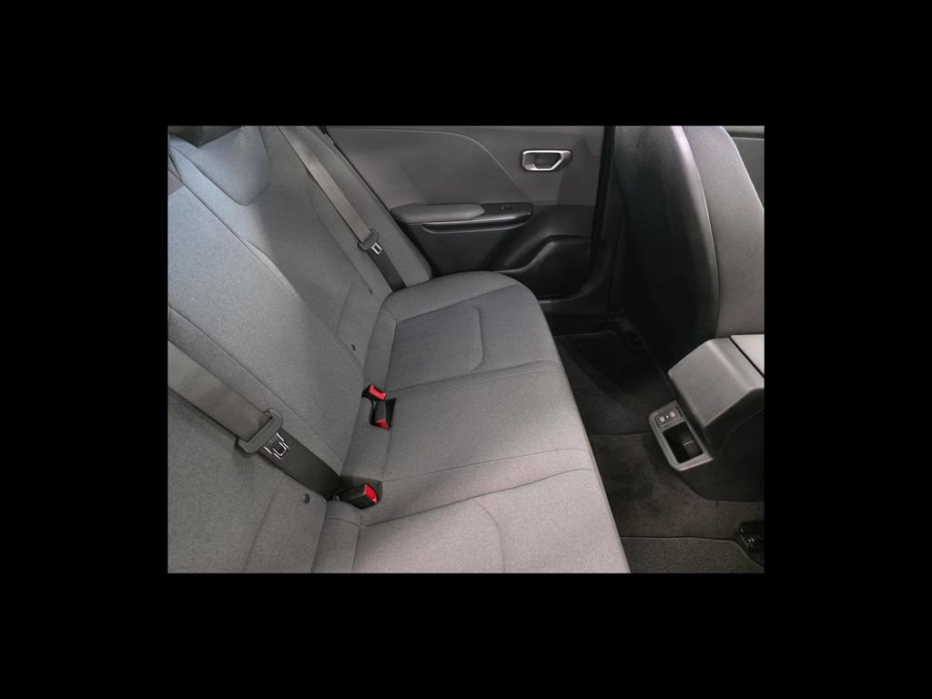 Used 2025 Kia K4 FWD image 19