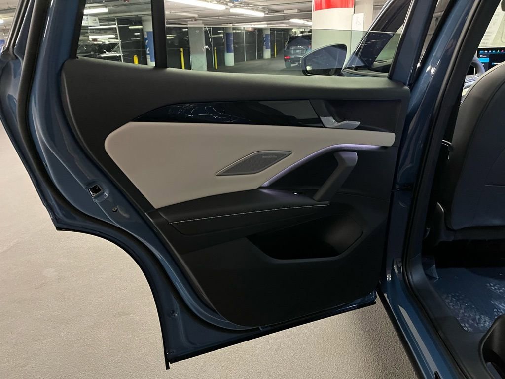 New 2026 Volkswagen Tiguan SEL R-Line image 23