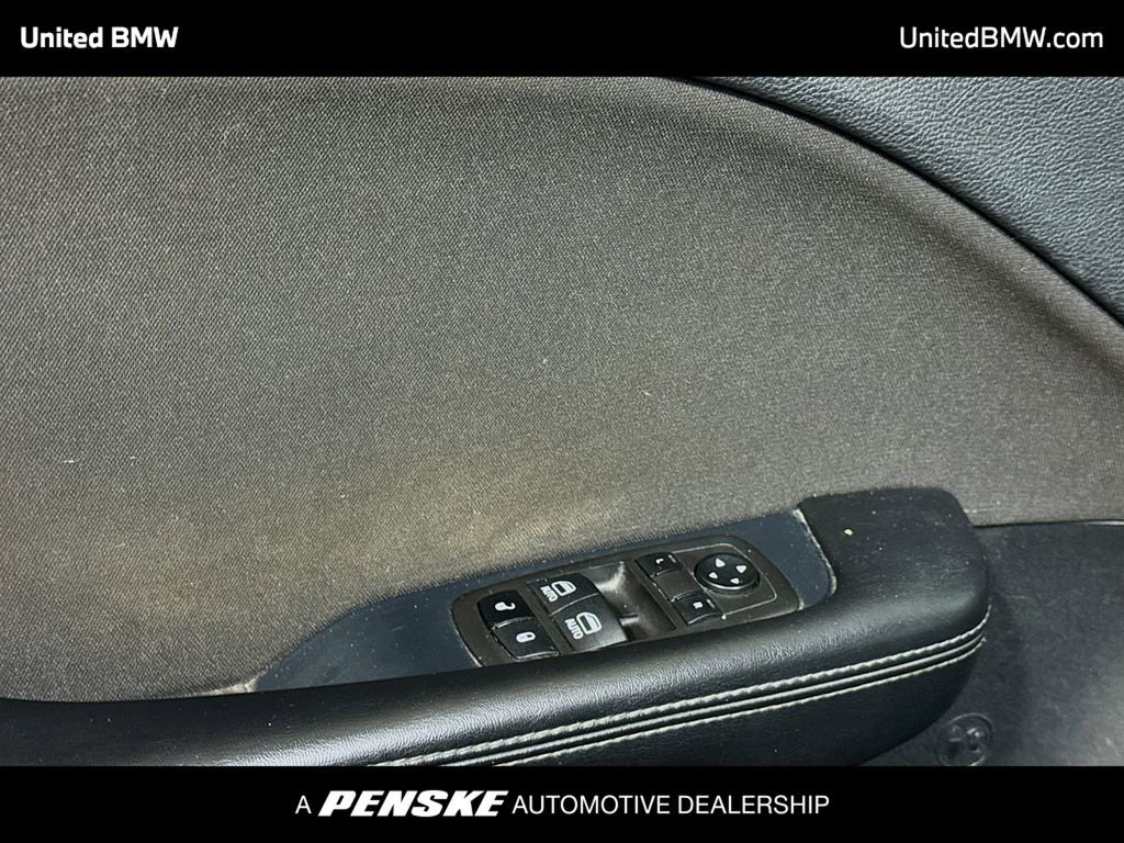 Used 2022 Dodge Challenger GT RWD image 3
