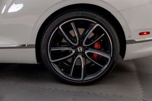 Used 2020 Bentley Continental GT image 40