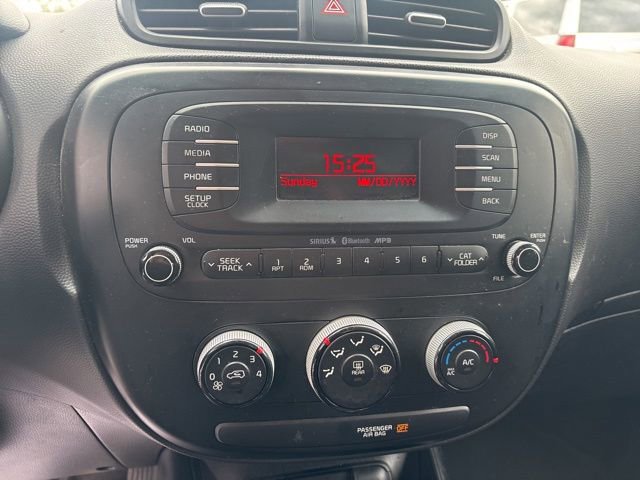 Used 2016 Kia Soul FWD image 12