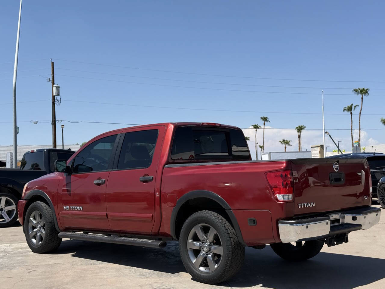 Used 2015 Nissan Titan SV w/ SV Value Truck Package RWD image 10