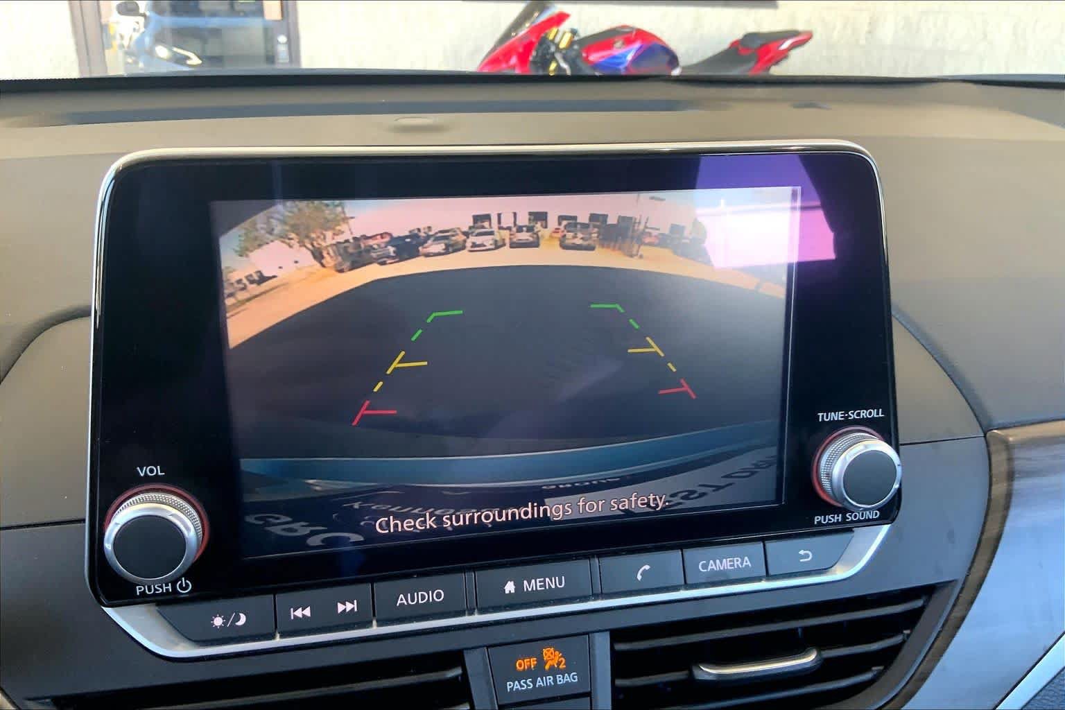 Used 2024 Nissan Altima 2.5 SV FWD image 28