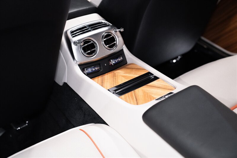 Used 2016 Rolls-Royce Dawn RWD image 14