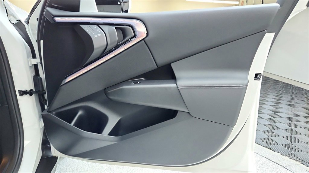 Used 2025 BMW X3 xDrive30i w/ Premium Package image 15