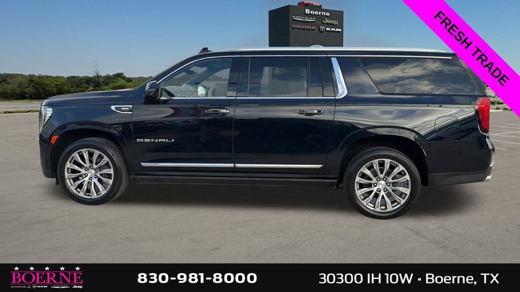 Used 2022 GMC Yukon XL Denali w/ Denali Premium Package RWD image 6