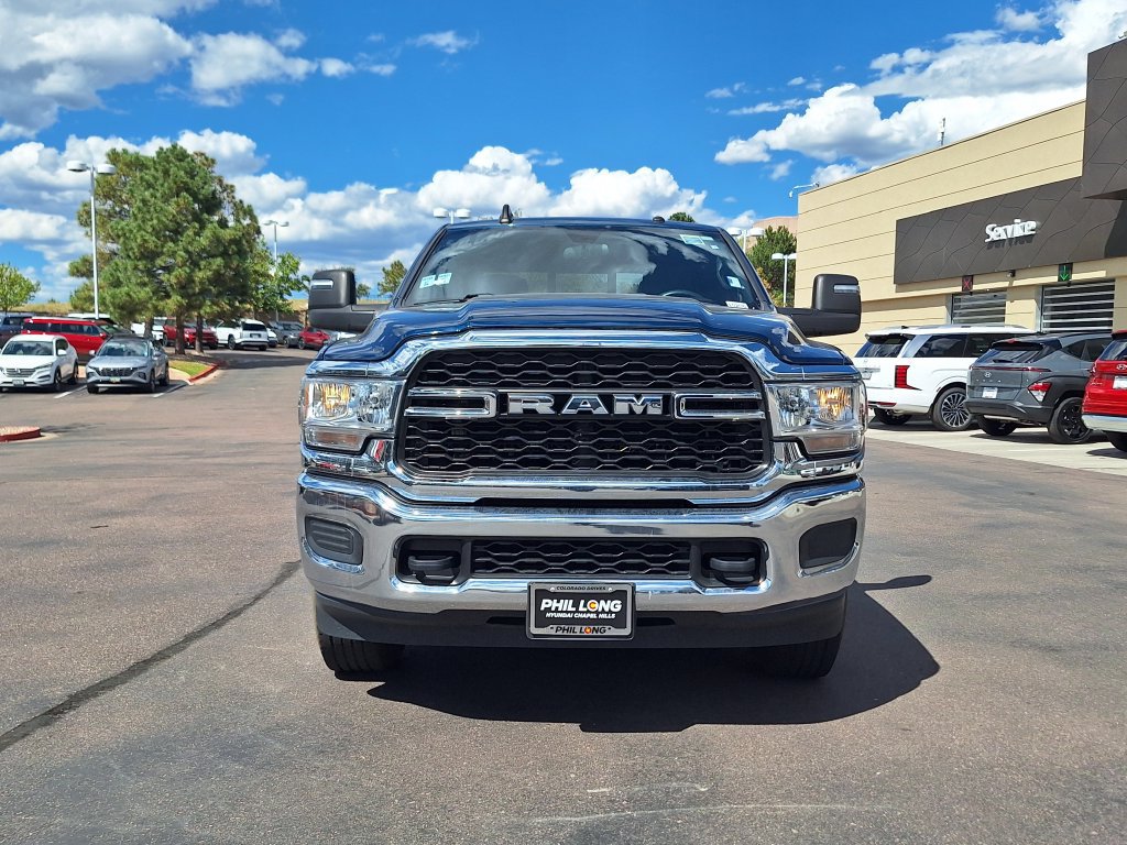 Used 2024 RAM 3500 Tradesman w/ Chrome Appearance Group AWD/4WD image 8