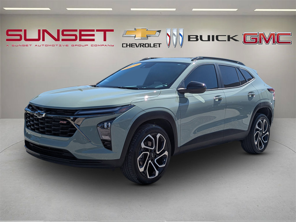 Certified 2024 Chevrolet Trax RS w/ Sunroof Package FWD image 3