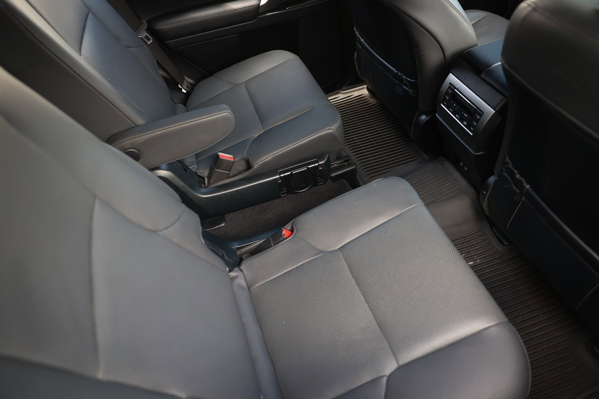Used 2023 Lexus GX 460 Premium AWD/4WD image 16