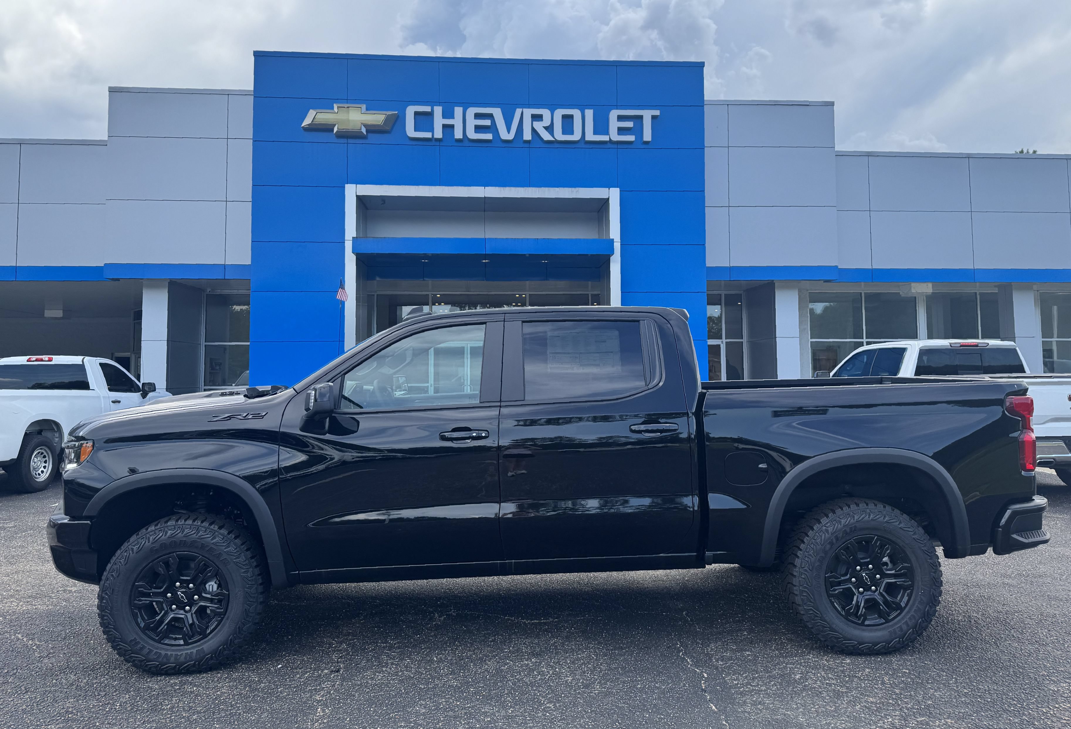 New 2026 Chevrolet Silverado 1500 ZR2 w/ Dark Appearance Package AWD/4WD image 1