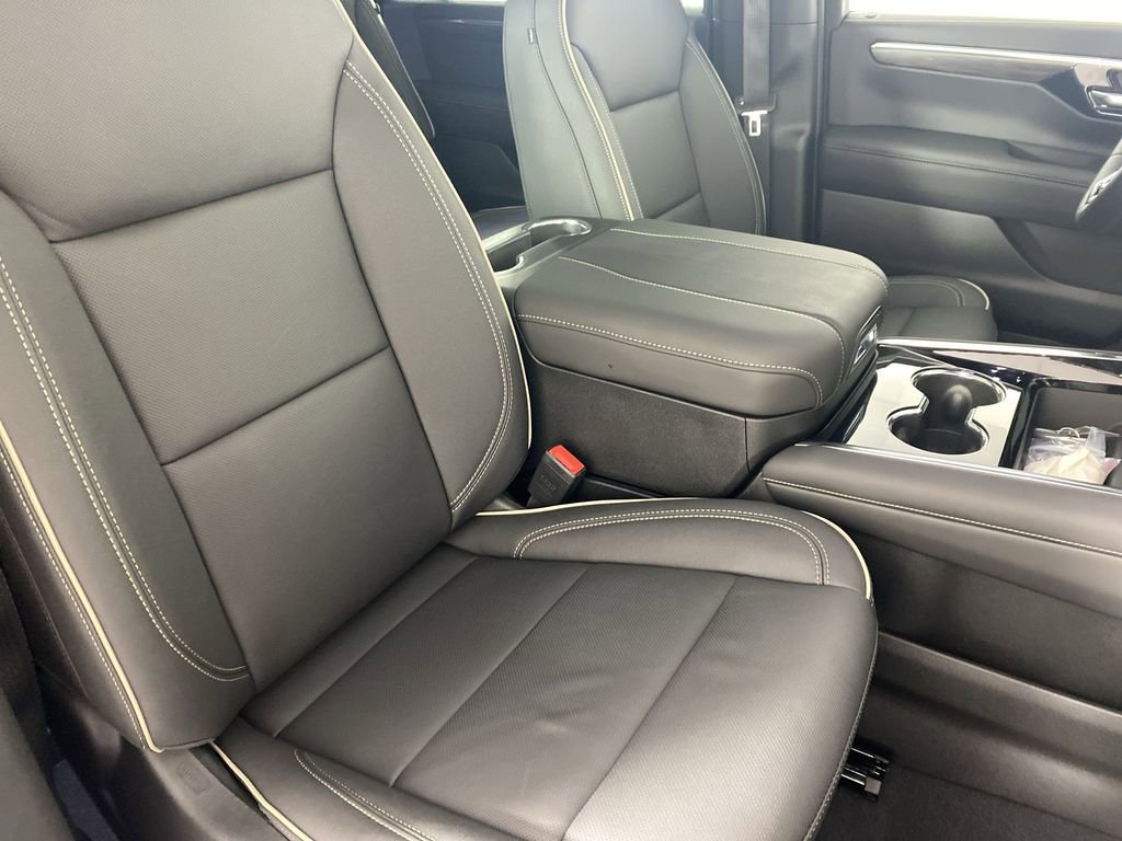New 2026 Chevrolet Suburban Premier image 29