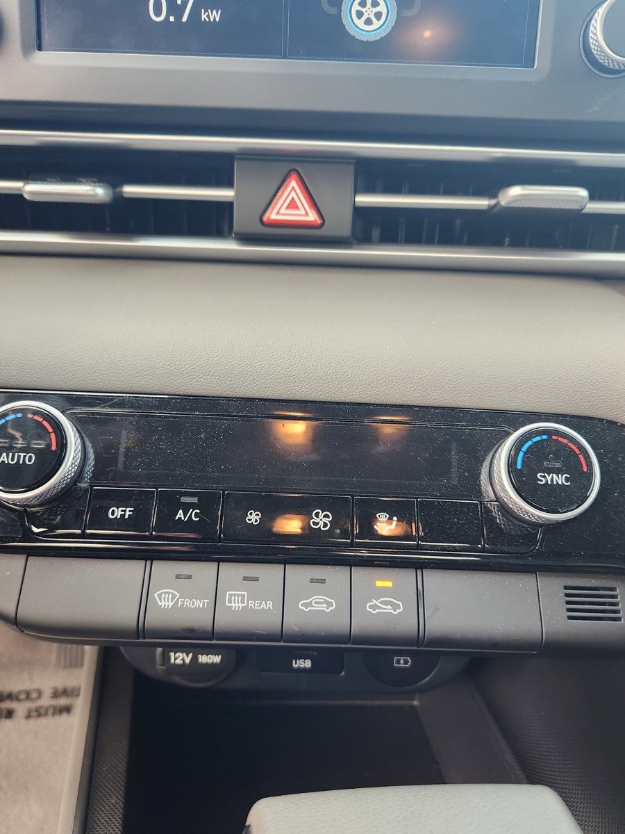 Certified 2025 Hyundai Elantra Blue image 24