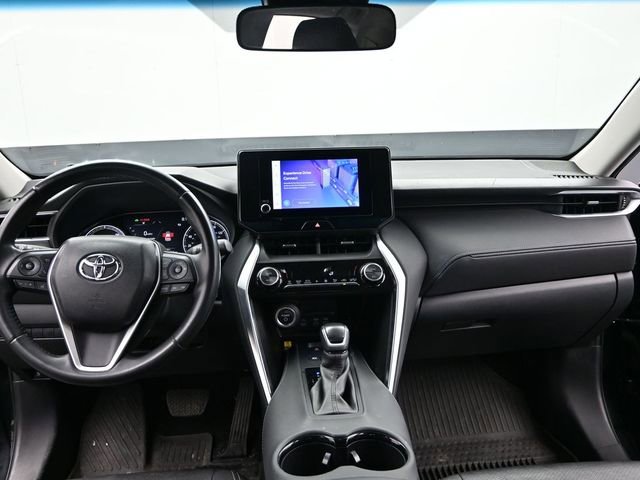 Used 2023 Toyota Venza LE image 15