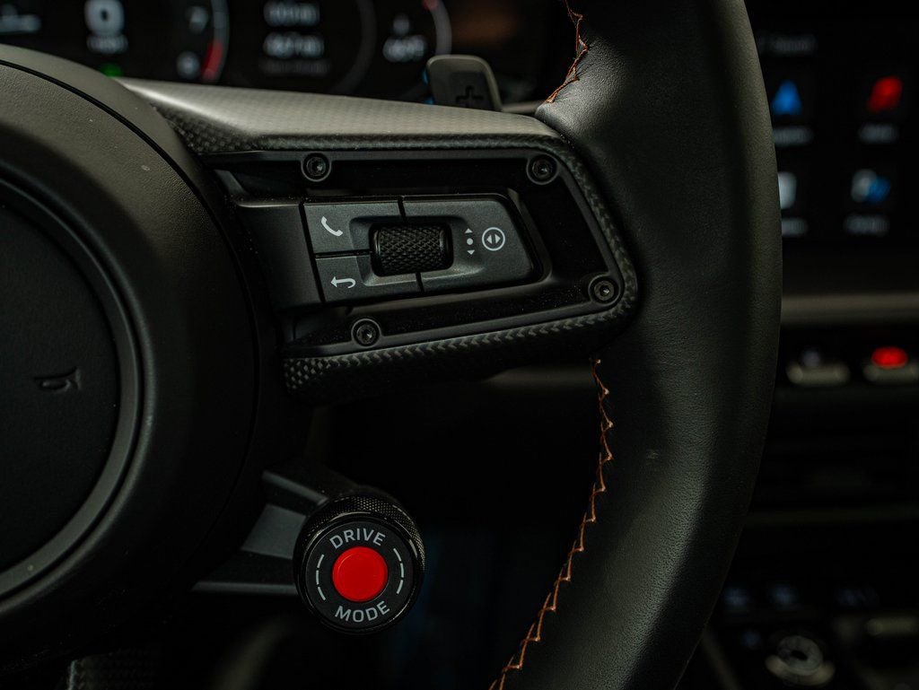 Certified 2025 Porsche 911 Carrera 4 GTS AWD/4WD image 39