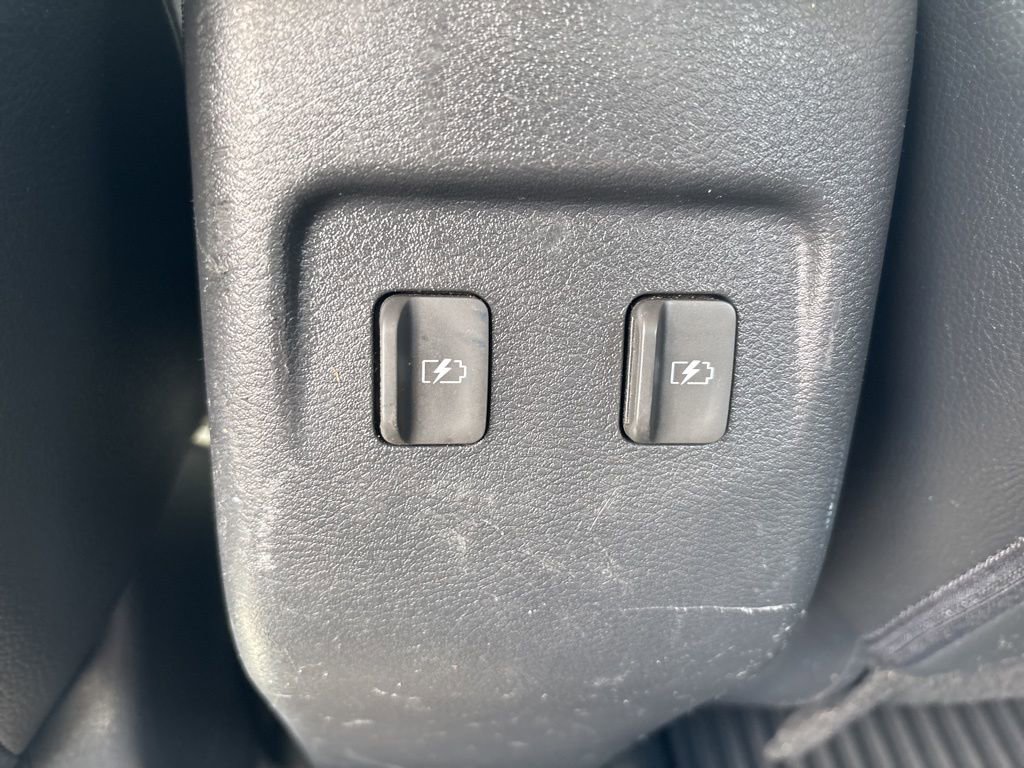 Used 2021 Nissan Kicks SR w/ SR Premium Package FWD image 16