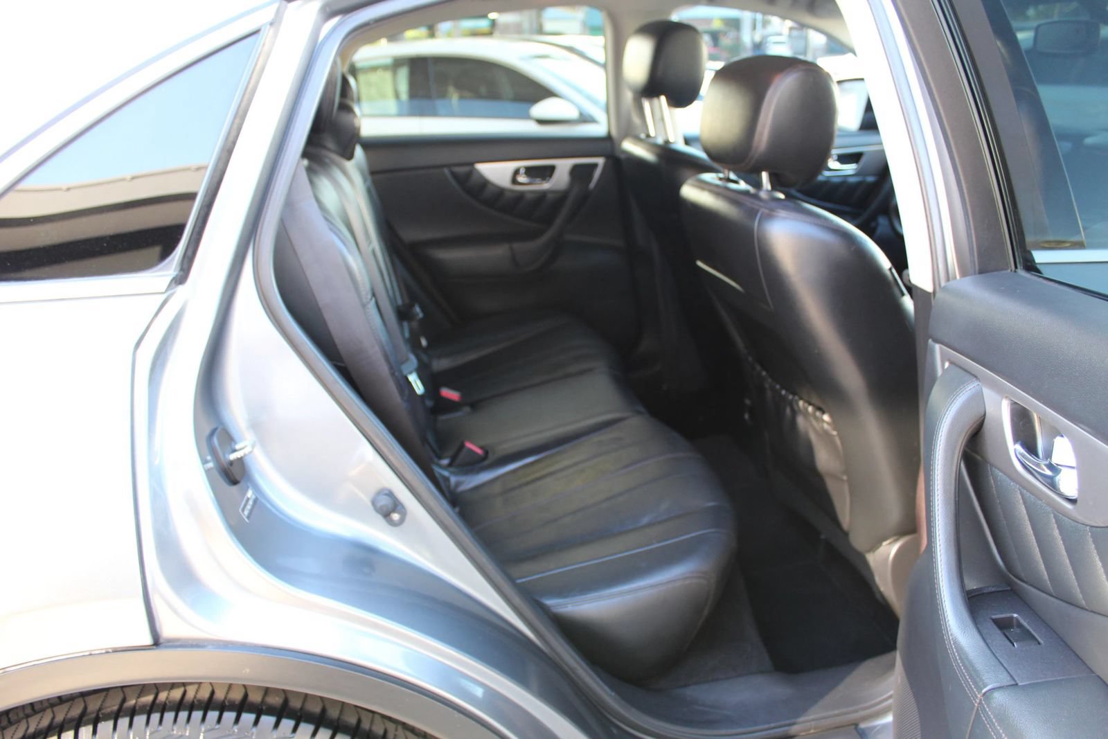 Used 2017 INFINITI QX70 2WD image 11